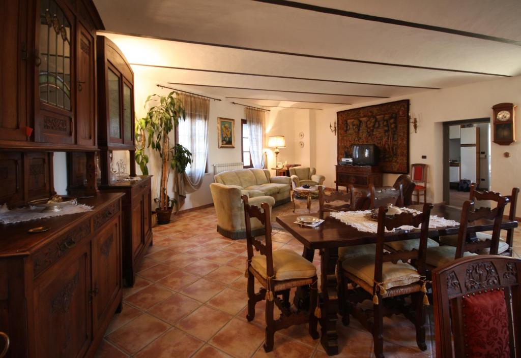 Bed and Breakfast Relais San Desiderio à Calliano  Extérieur photo